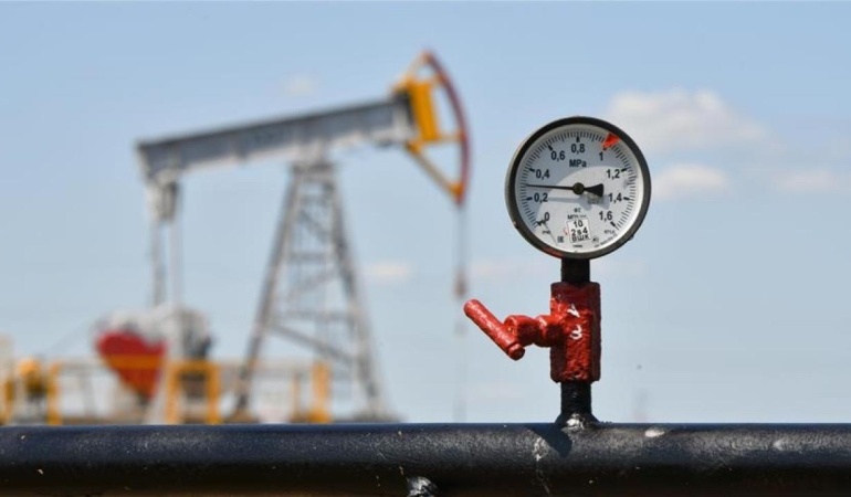 PETROL FİYATLARI ARZ ARTIŞI BEKLENTİSİYLE 105,43 DOLARA GERİLEDİ