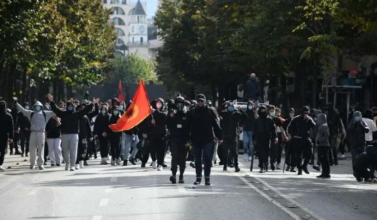 Arnavutluk’ta öğrencilerin düzenlediği protestolar sürüyor