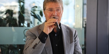 1792680205944UBP-ba-bakan-ilk-arabam.jpg