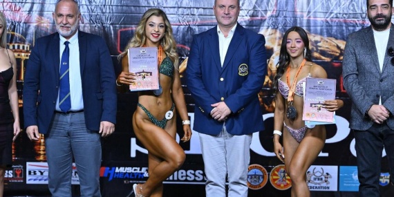 1792774110486v-cut-11.jpg