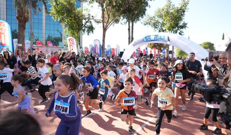 ÜLKER LEFKOŞA YARI MARATONU ÇOCUK KOŞUSU TAMAMLANDI