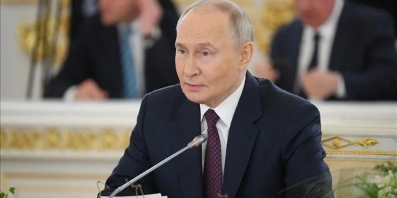 1792936184144putin-avrupadaki-protestolarin-nedeni-yonetimlerin-kendi-hatalari-xroa.jpg