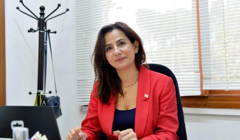 PROF. DR. SERAKINCIMEME KANSERİ GÖRÜLME YAŞI 40-49 ARALIĞINA GERİLEDİ