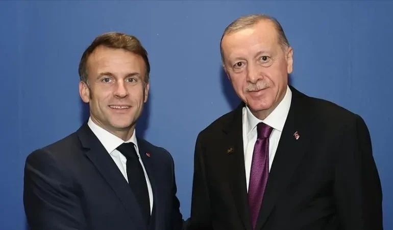 CUMHURBAŞKANI ERDOĞAN, FRANSA CUMHURBAŞKANI MACRON İLE TELEFONDA GÖRÜŞTÜ
