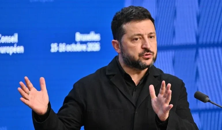 Zelenskiy, Toprak Meselesinin Savaşan Ülkelerin Liderleri Arasında Görüşülmesi Gerektiğini Belirtti